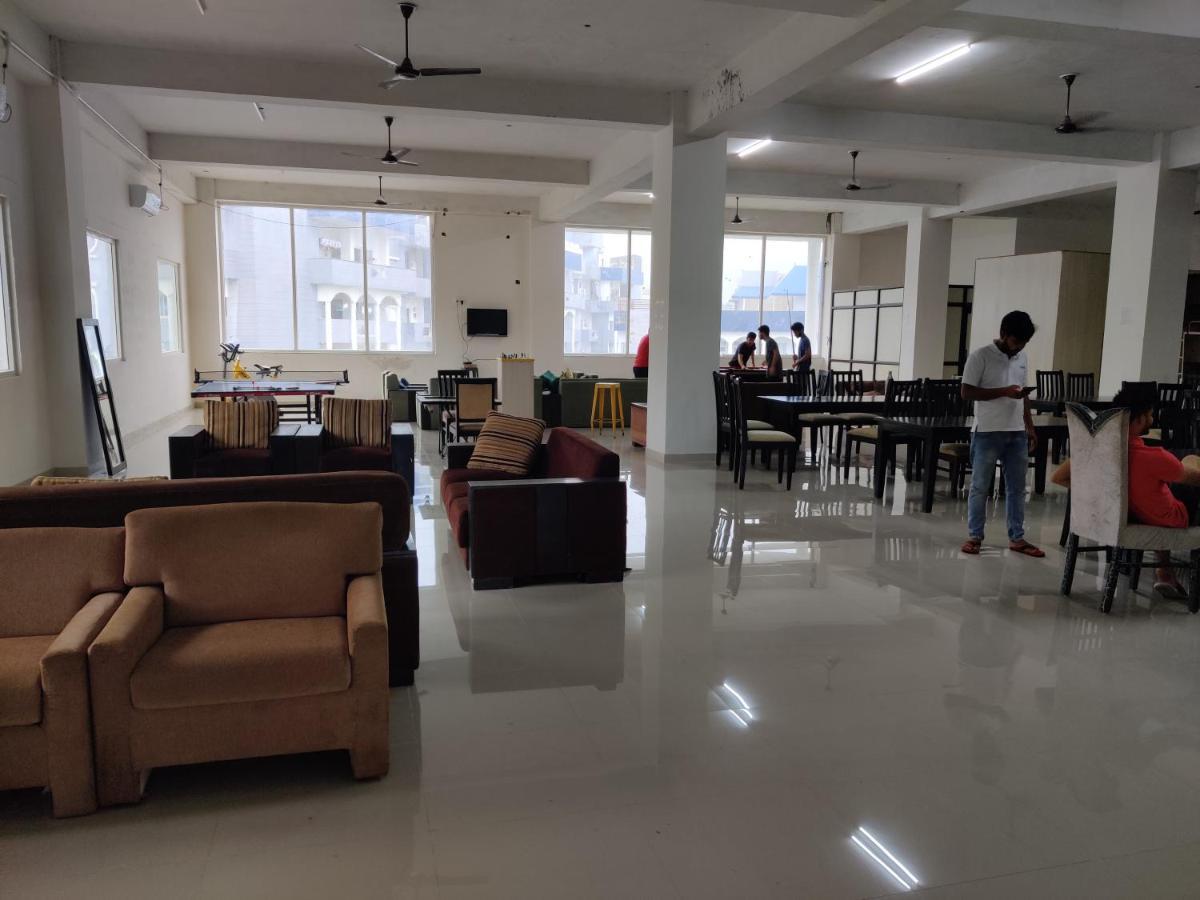 نزل Abuzz Oxfordcaps Imperial Heights Mussoorie دهرادون المظهر الخارجي الصورة